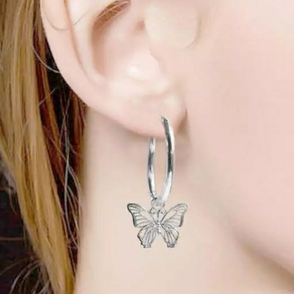 BUTTERFLY HOLLOW PENDANT EARRINGS - Picture 5 of 5